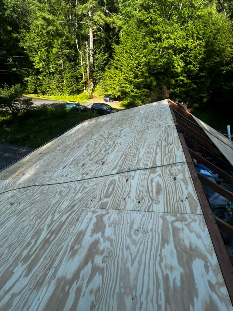 Asphalt shingle roof replacement in New Hampshire