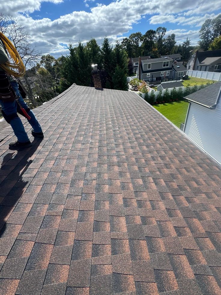 Shingle roof project completed in New Hampshire