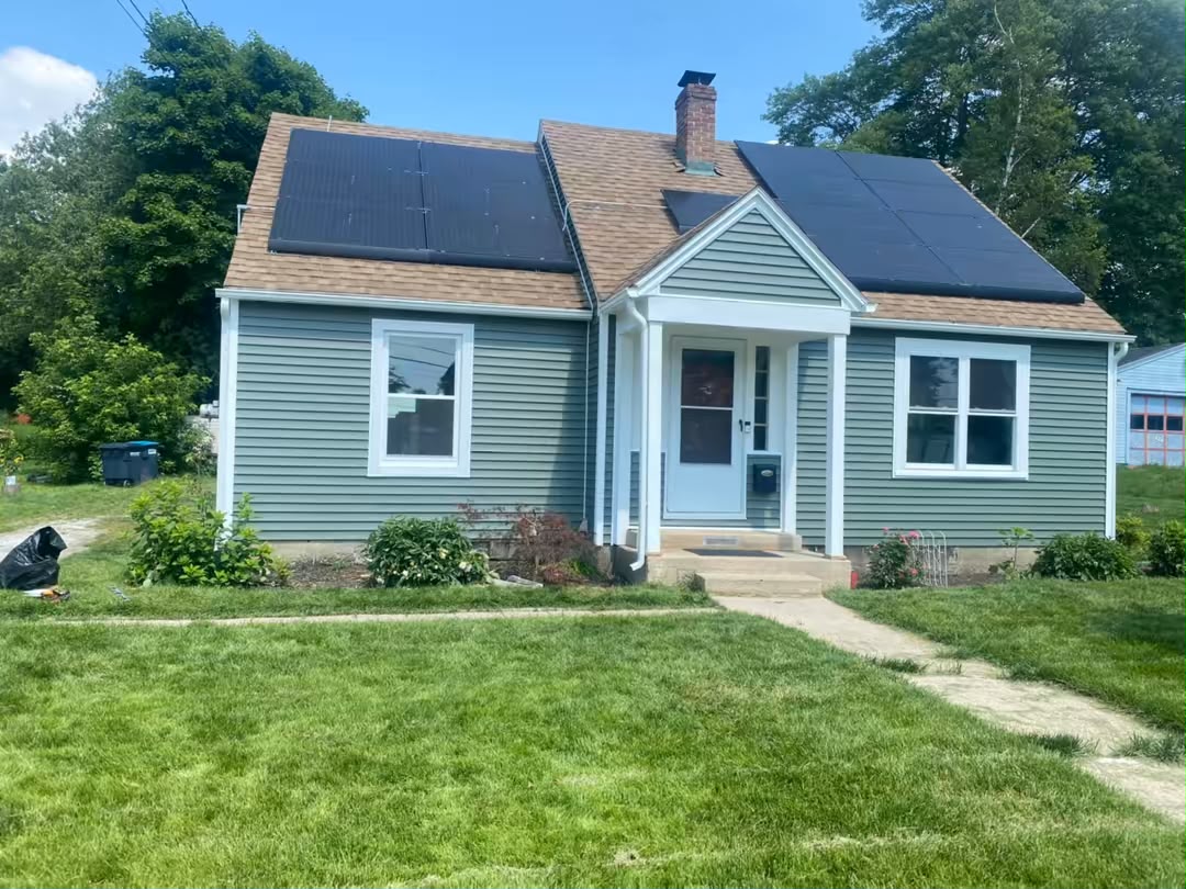 Completed siding project on New Hampshire home